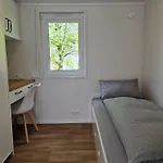 Tiny House In Schoener Lage Лустенау
